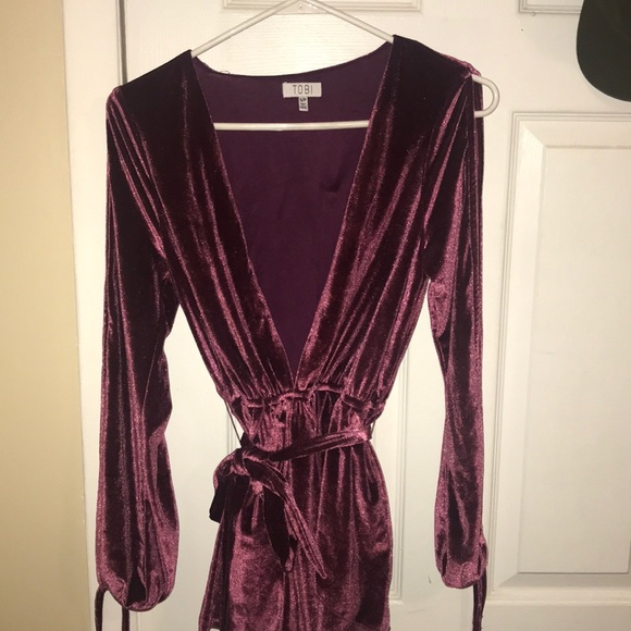 Tobi Other - Velvet romper Tobi Other - Velvet romper